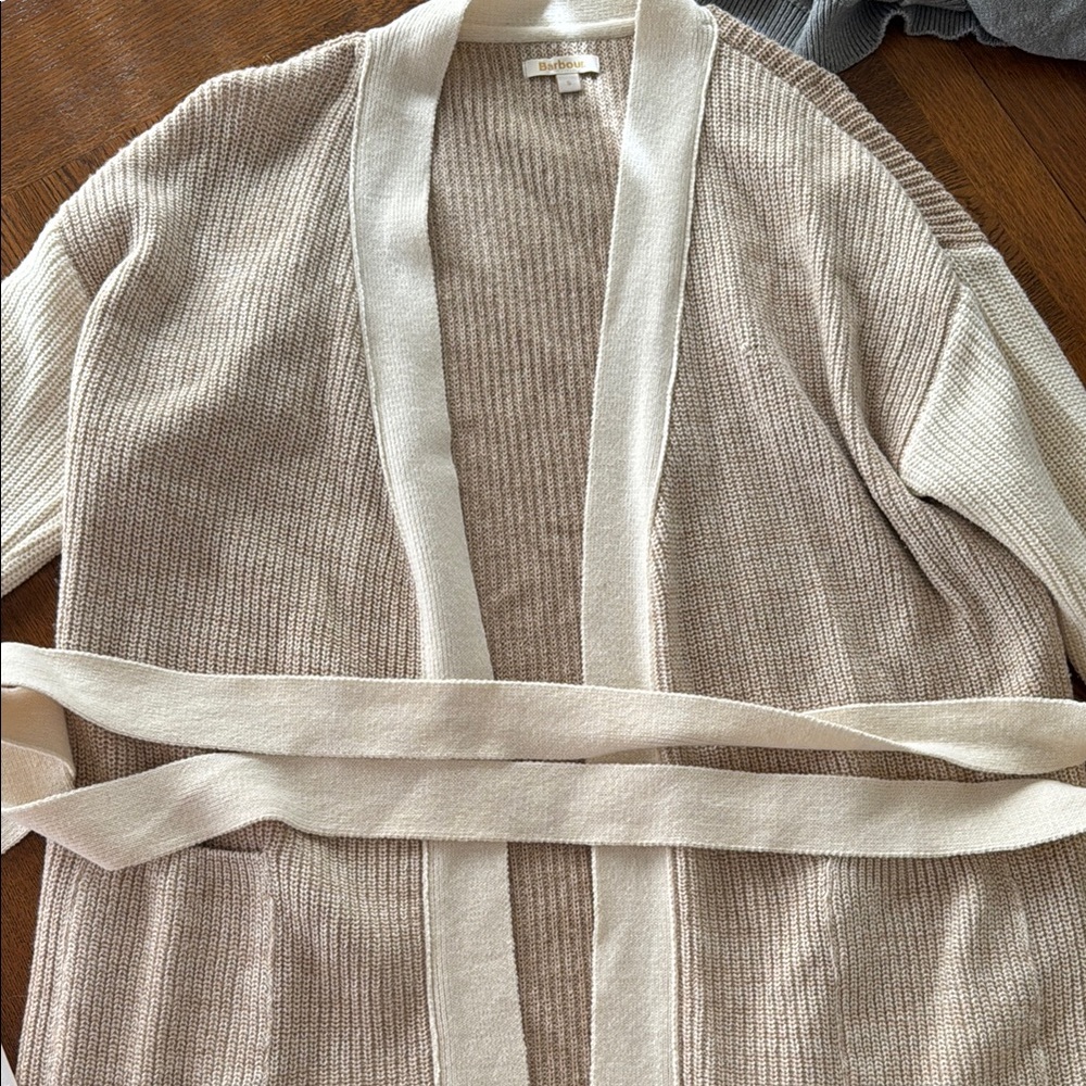 Elegant Cream and Tan Women's Sweater